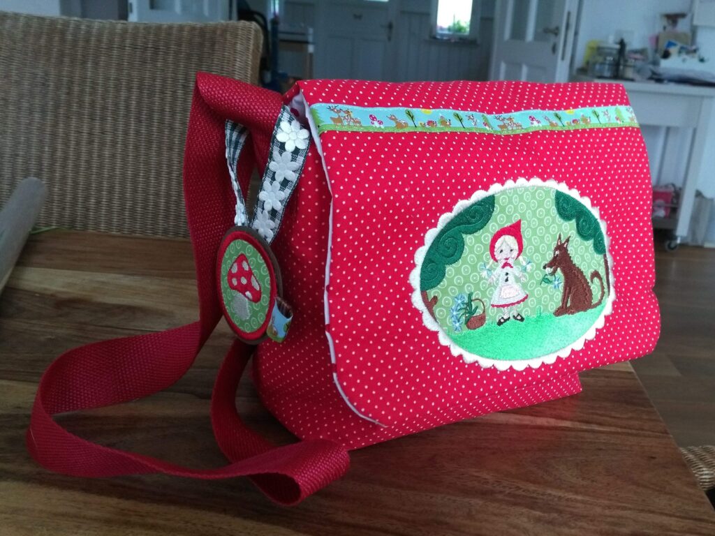 Tasche mit Rotkäppchen Motiv